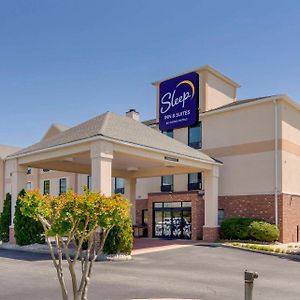 Sleep Inn & Suites Near Fort Gregg-Adams